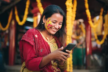 একটি জ্বলজ্বলে রুলেট চাকা এবং ছড়িয়ে থাকা চিপস — যা 7U7 MEANING–এর লাইভ ও ইনস্ট্যান্ট-উইন গেমের আকর্ষণকে ফুটিয়ে তোলে।